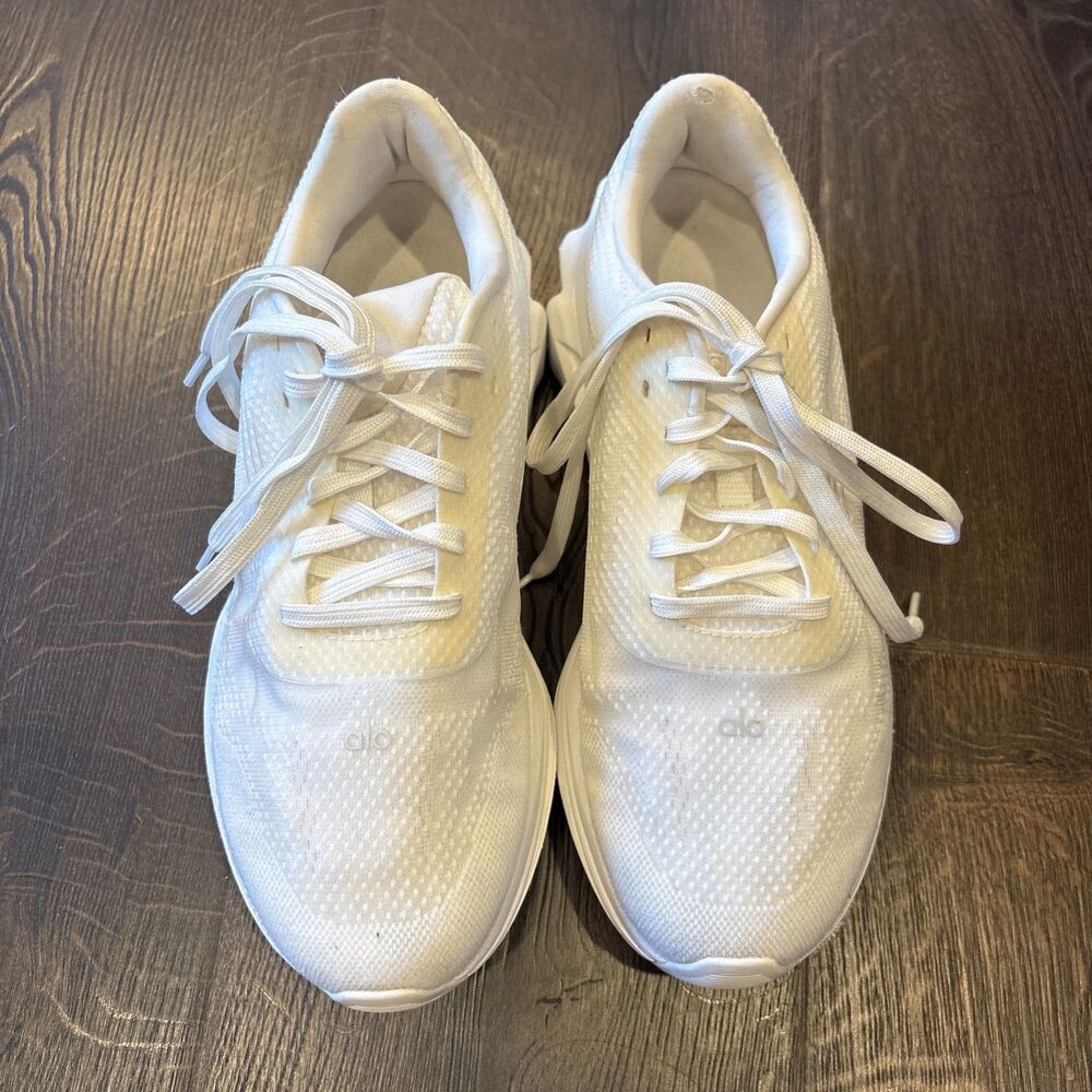 Alo Yoga Runner Running White Unisex Shoes Women US 9.5 / Men US 8